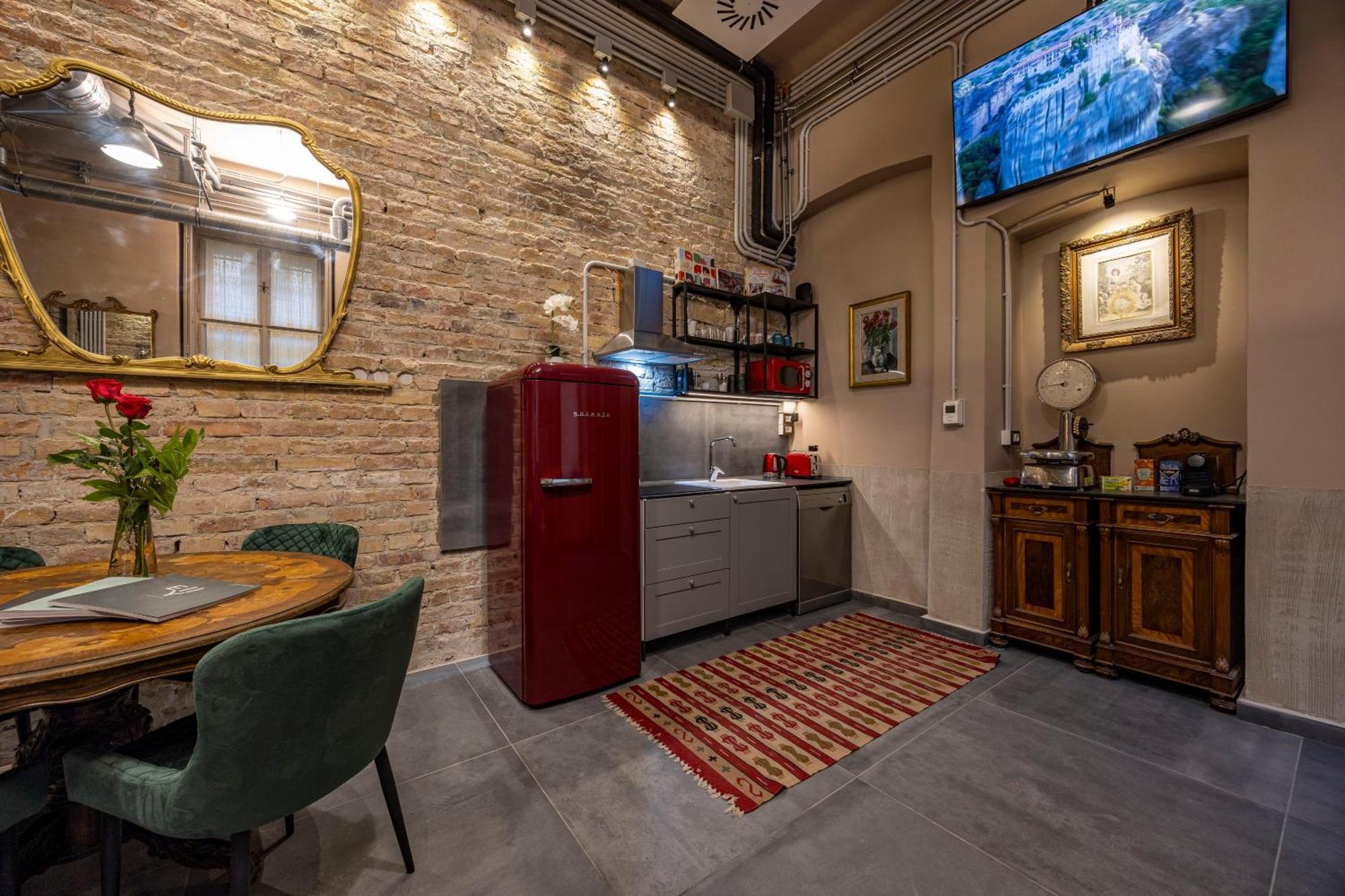 The Address Loft - Joy *